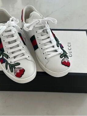 Gucci White Leather Sneakers with Red Floral Embroidery and Green Web